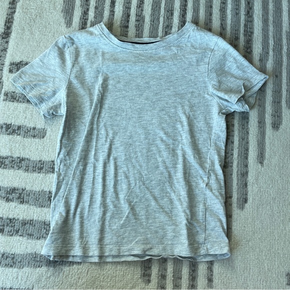Bundle of H&M Short Sleeve Tees - Picture 5 of 15